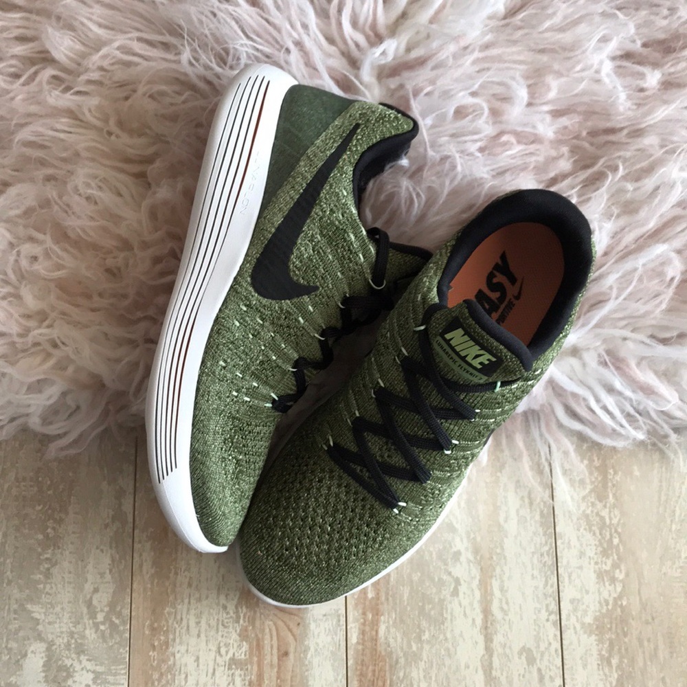 NWTNike Lunarepic Flyknit 2! - Picture 7 of 8